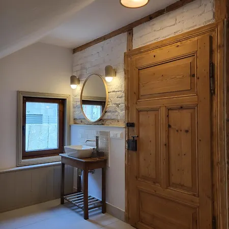 Goscinne Szklarka Rum i privatbostad *